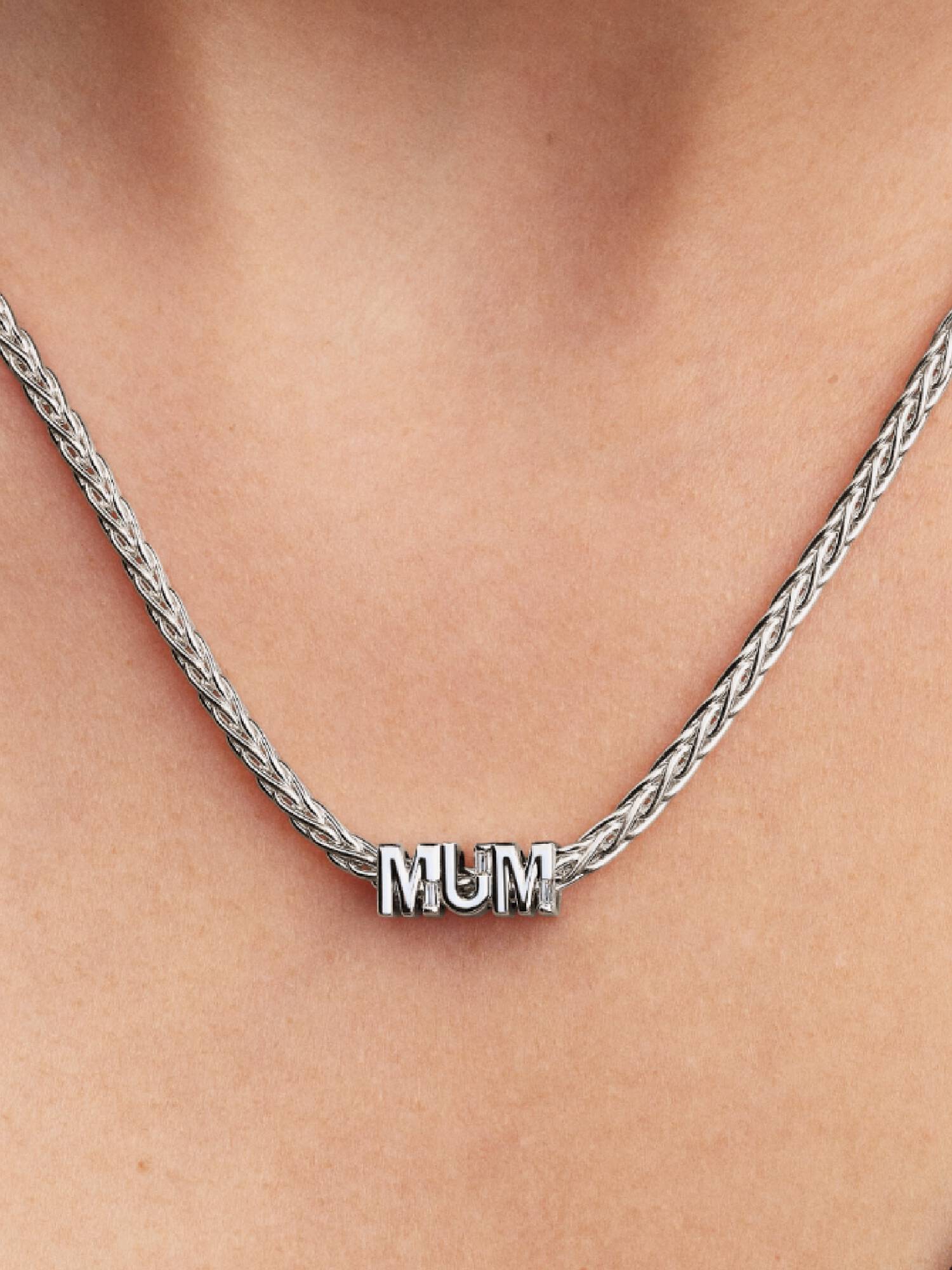 Oboustranný přívěsek se slovem Mum